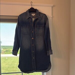 Evereve Denim Button-Up Shirt Dress, size small